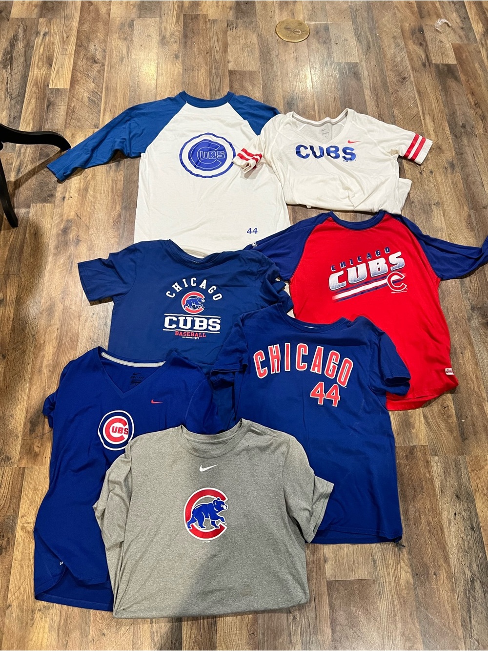 Chicago Cubs Tee Lot - Blue, Red, White, Gray multiple sizes see pics for detail